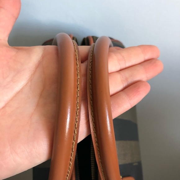 ❌❌SOLD❌❌Authentic Vintage FENDI Penguin 2 Way Bag - Picture 12 of 15